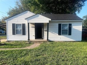 Building Photo - 1333 Meadowbrook Dr