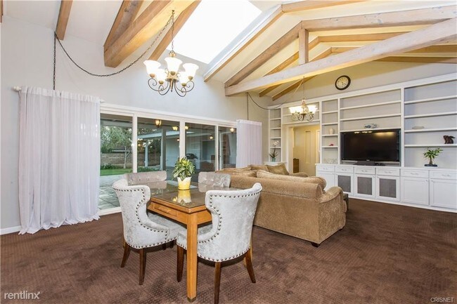 Foto del edificio - 3 br, 2 bath House - 10215 Topeka Dr