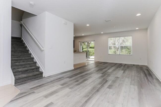 Building Photo - 2871 NW Treviso Cir