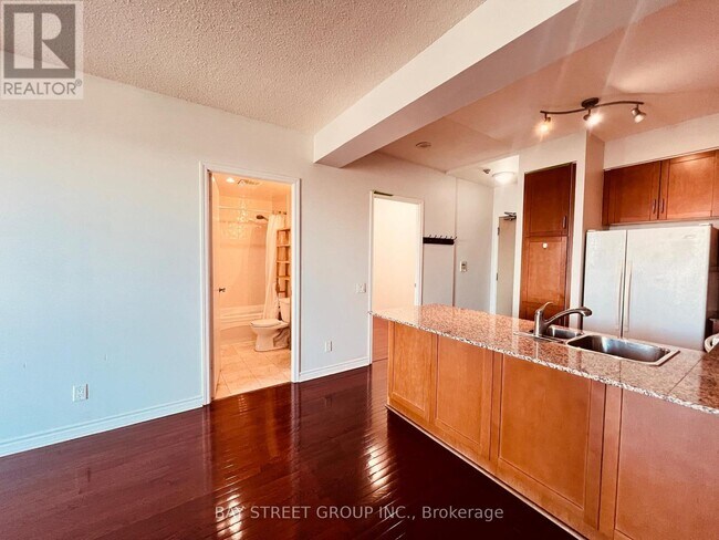 Photo du bâtiment - 60 Byng Ave