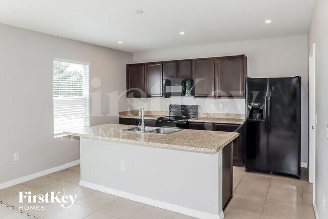 Foto del edificio - 2154 Sequoia Way