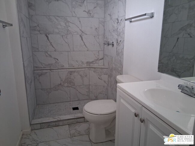 Foto del edificio - 65798 5th St