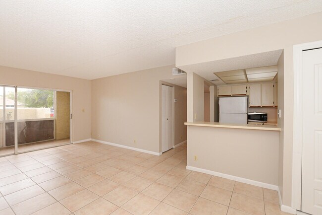 Foto del edificio - 1540 SE Royal Green Cir