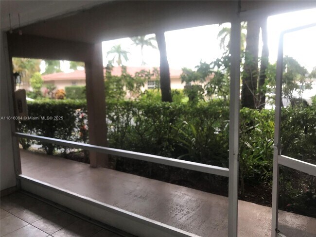 Foto del edificio - 501 Blue Heron Dr