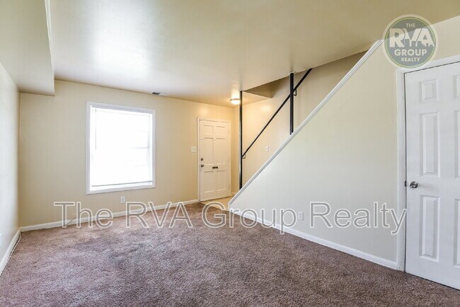 Building Photo - 4111 Kinsley Ave