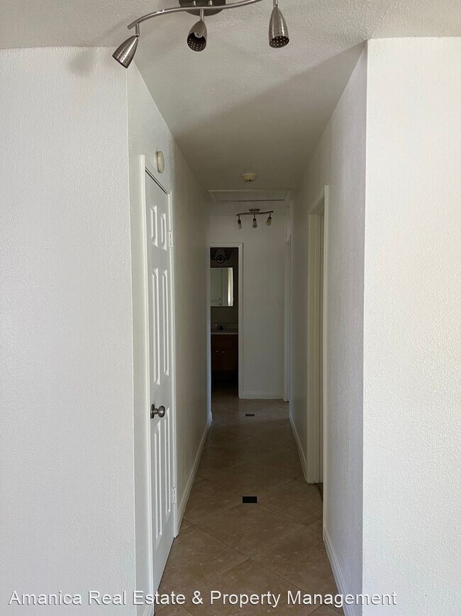 Building Photo - 4 br, 2 bath House - 1626 Kirby Ct.