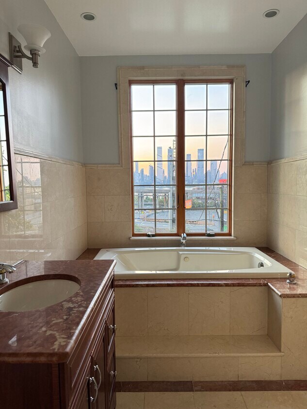 Foto principal - 315-1 Park Ave
