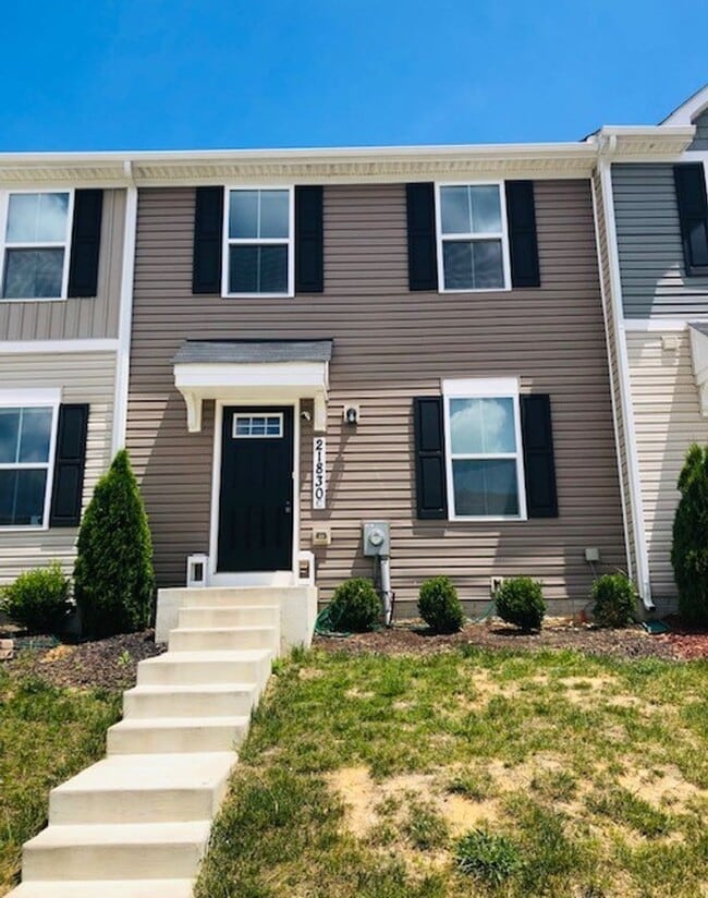 Building Photo - 21830 Primrose Willow Ln