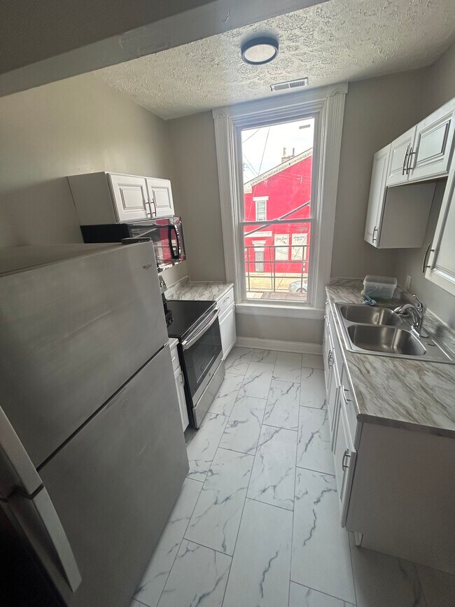 Foto del edificio - 231 E 11th St