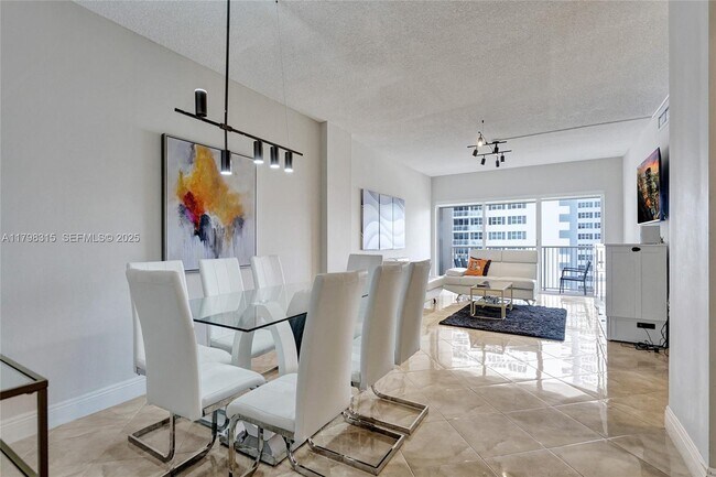 Foto del edificio - 1980 S Ocean Dr