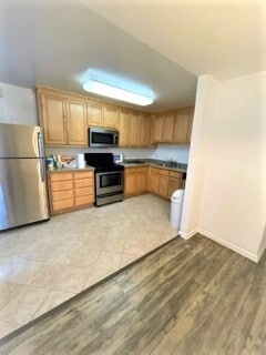 Kitchen - 650 Fargo Ave
