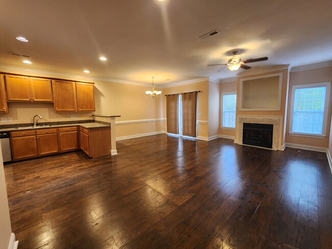 Foto del edificio - 4404 Piedmont Trace Dr