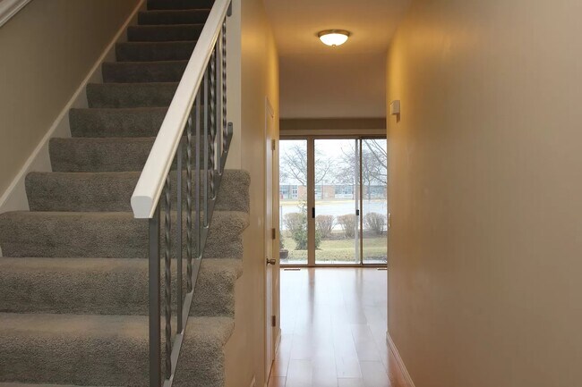 Foto del edificio - 523 Woodhaven Dr