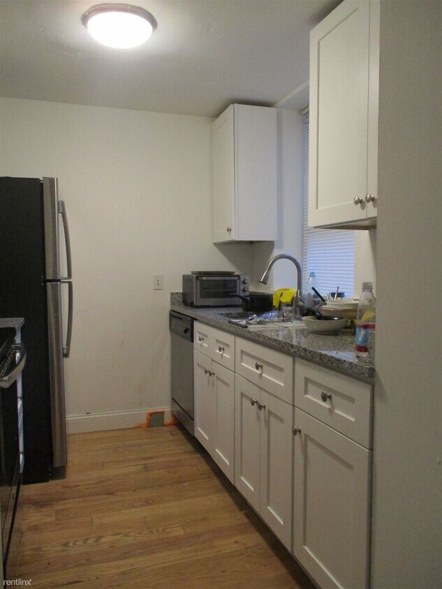 3 br, 1 bath - 780 Columbus Ave # 103 103 - 3 br, 1 bath  - 780 Columbus Ave # 103 103