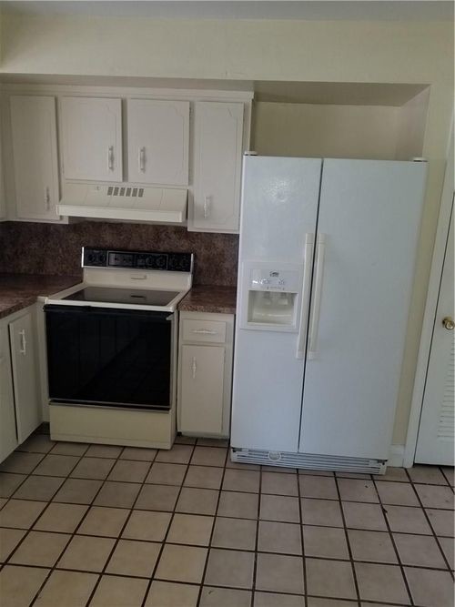 Foto principal - 6560 SW 20th St