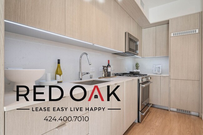 Foto del edificio - 8820 Belford Ave