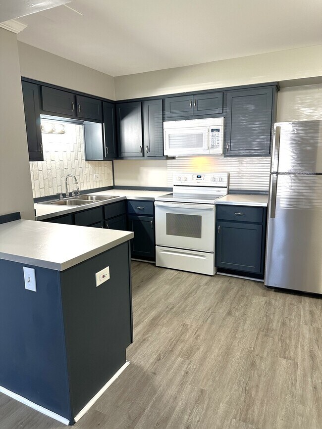 Foto del edificio - 9709 W Lorraine Dr