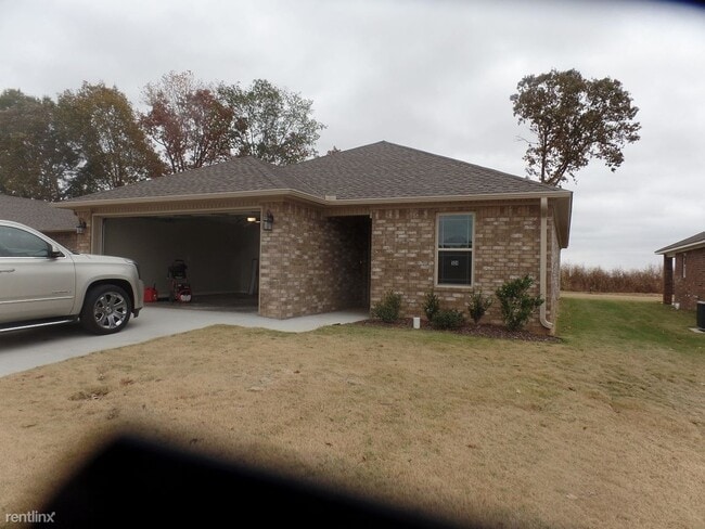 Foto del edificio - 3 br, 2 bath House - 324 Colchester