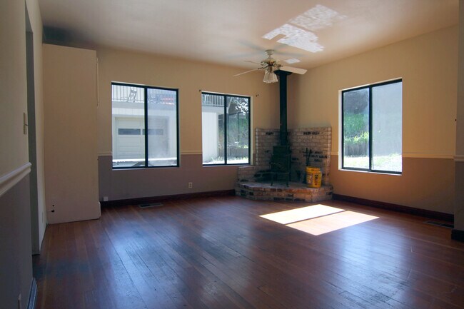 Foto del edificio - 6500 Hwy 9