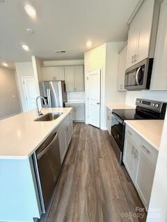 Foto del edificio - 4080 County Down Ave