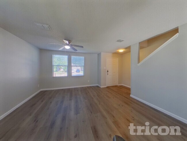 Foto del edificio - 604 Rocky Springs Dr