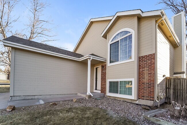 Building Photo - 9462 Burlington Ln