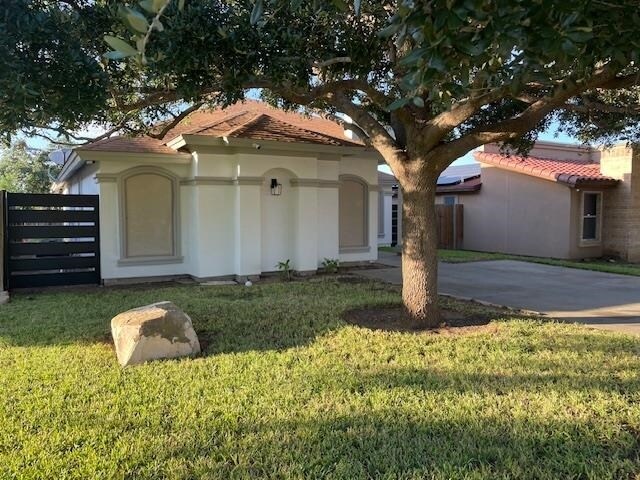 Building Photo - 5518 Conroe St