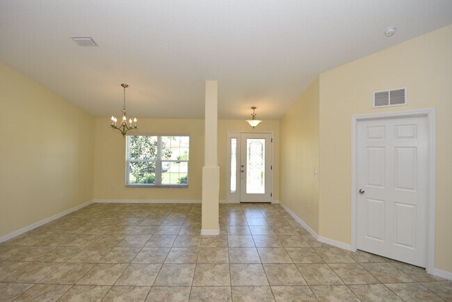 Foto del edificio - "Spacious 3-Bed plus office Oasis in Palm ...