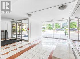 Building Photo - 10 Huntley St