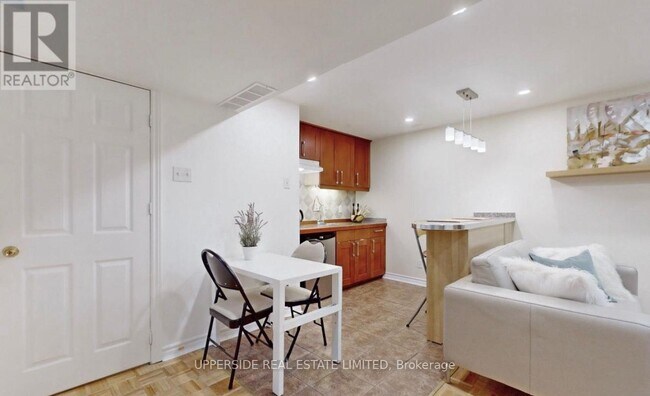 Building Photo - 15 Patrice Crescent