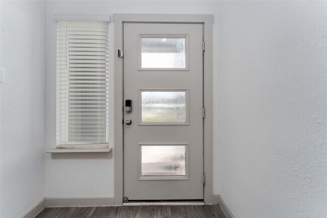 Foto del edificio - 12812 Barnsbury Ln