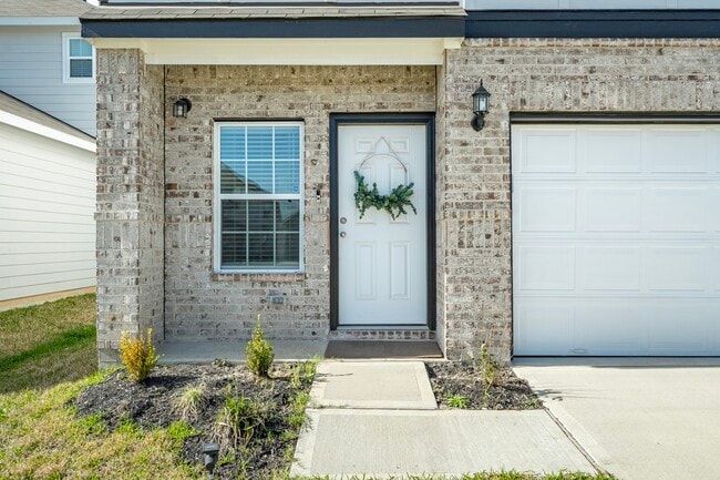 Building Photo - 4923 Blue Jacaranda Wy