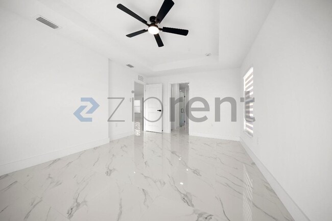 Foto del edificio - 4117 NE 16th Ave