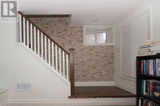Building Photo - 20 Ferndale Ave