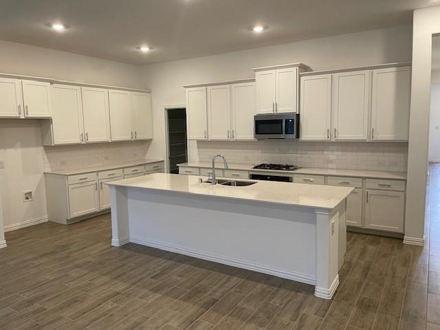 Building Photo - 2225 Esher Dr