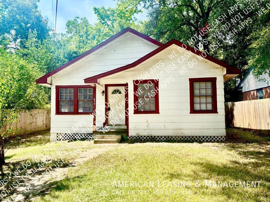 Foto principal - 814 Moore Ave
