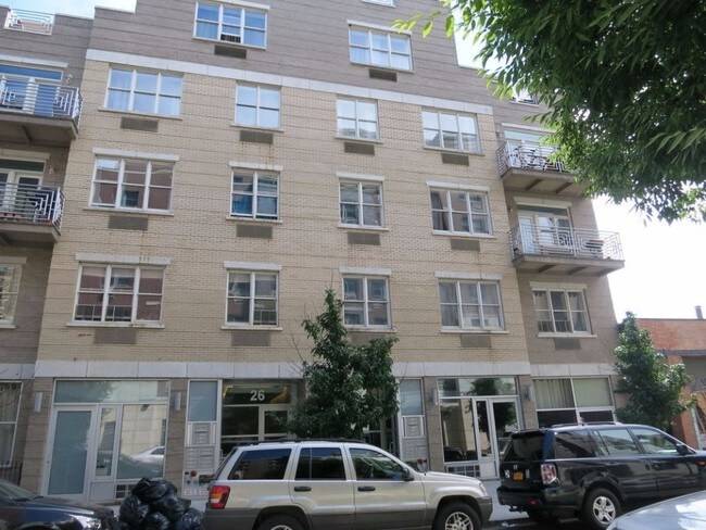 Building Photo - 26 Cook St