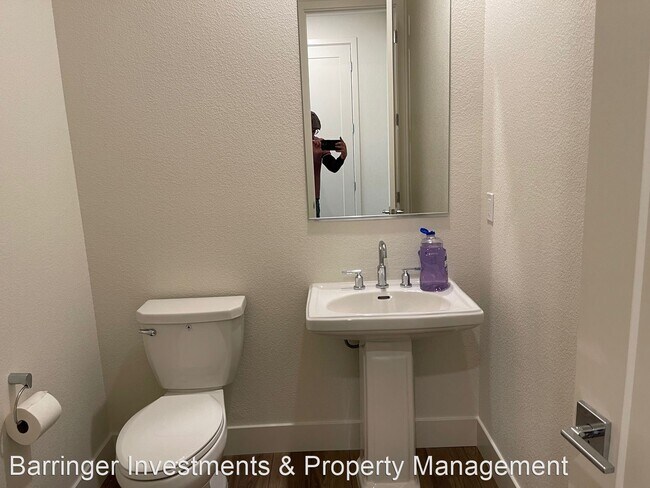 Foto del edificio - 5 br, 3.5 bath House - 2760 Agave Place