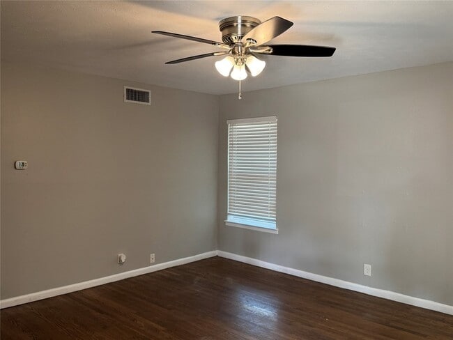 Foto del edificio - 11321 Wyatt St