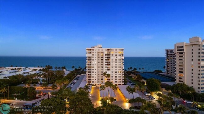 Foto del edificio - 5200 N Ocean Blvd