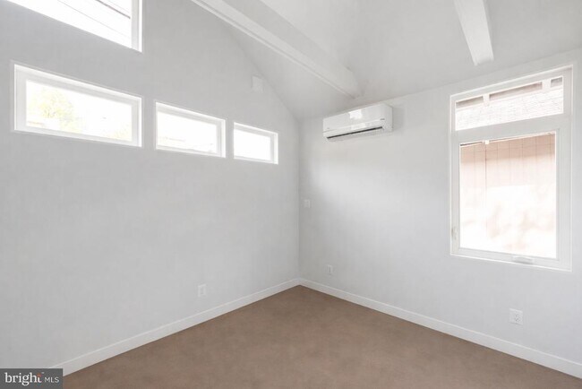 Foto del edificio - 1209 Gallatin St NW