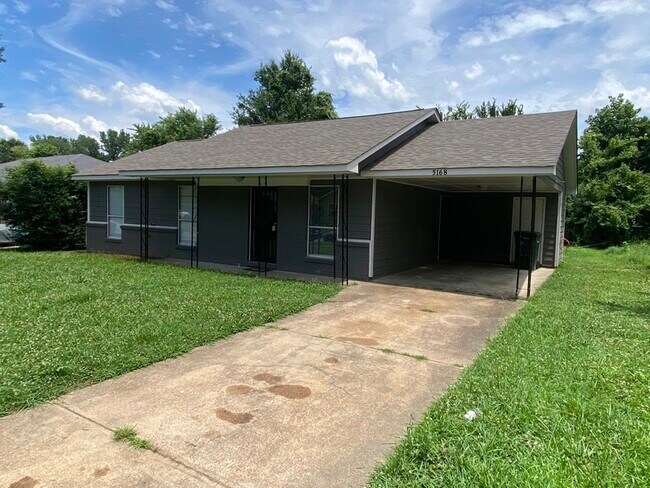 Foto del edificio - 5168 Corkwood Dr
