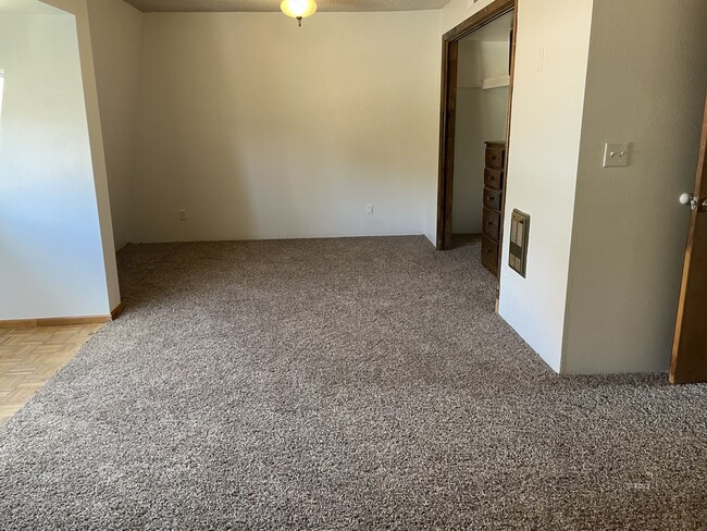 Building Photo - 328 Vermillion Cir