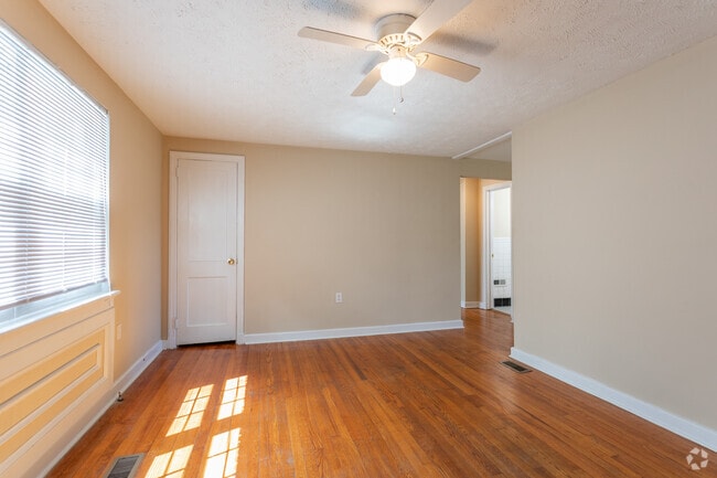 Interior Photo - Haymount Historic Apartments