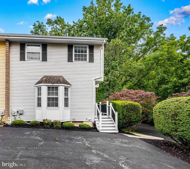 Building Photo - 107 Emery Ct