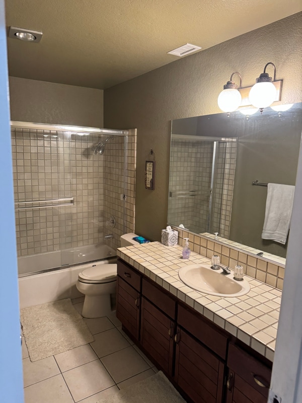Building Photo - 15559 Vista Vicente Dr