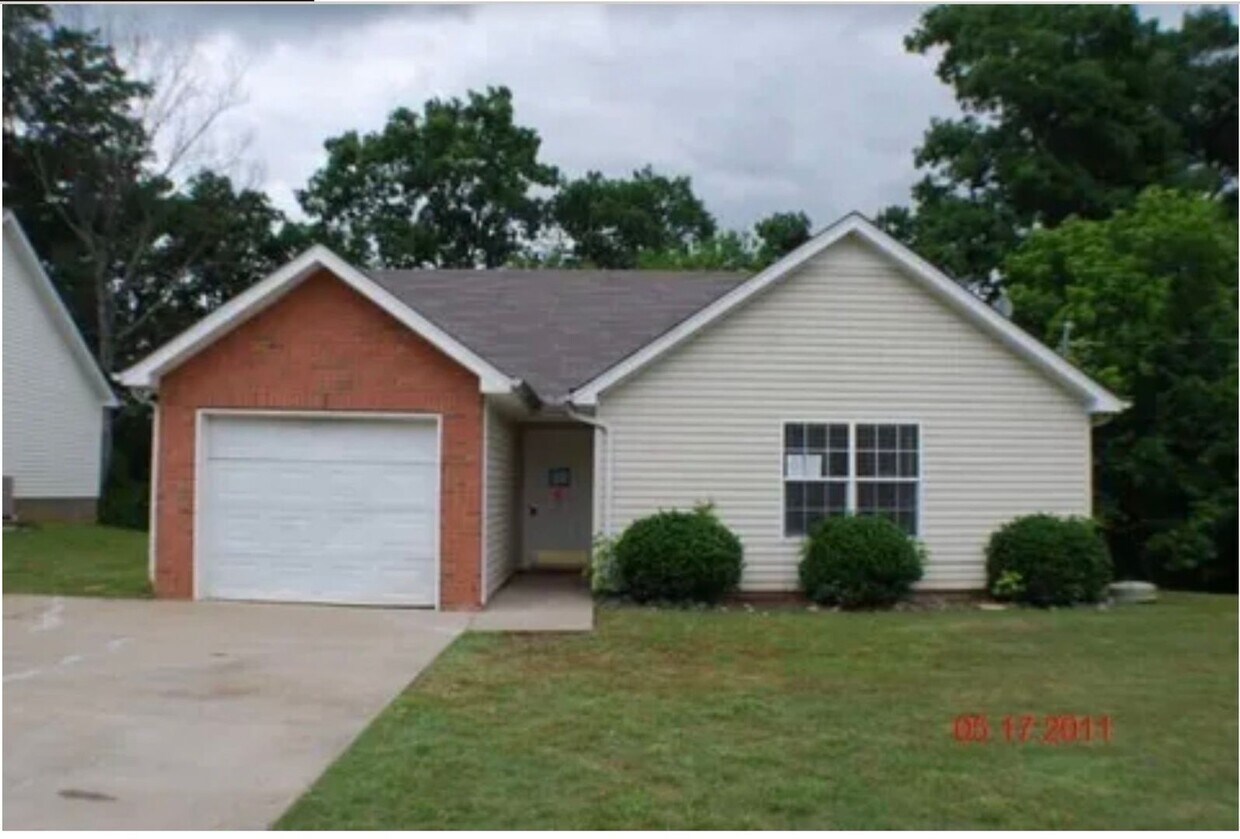 Primary Photo - 1200 Akins Ridge Dr