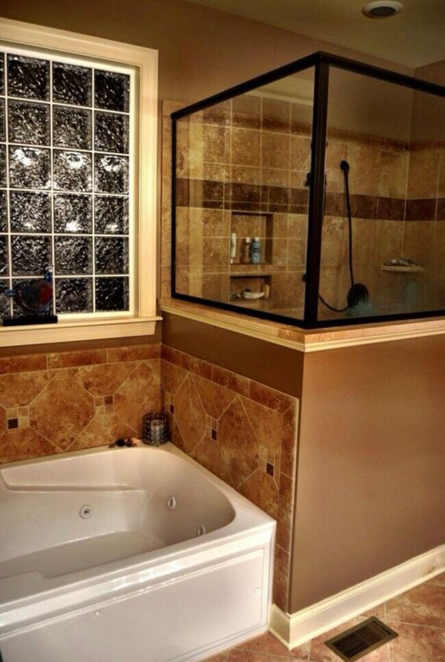 Foto del edificio - 31 Spring Pond Ln