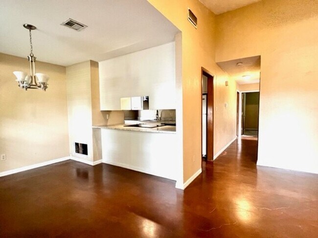 Foto del edificio - 3bed 2bath 2car now available