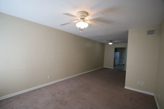 Building Photo - 6030 Alpine Cir